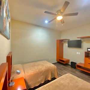 Habitación con Cama King